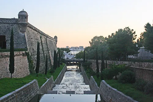 Es Baluard Museu d'Art Modern i Contemporani a la Vora de la Mar